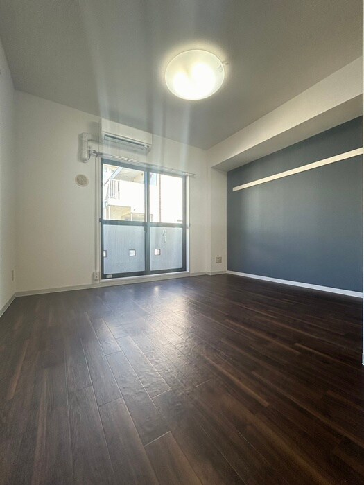 物件内観写真21　(室内からの展望)