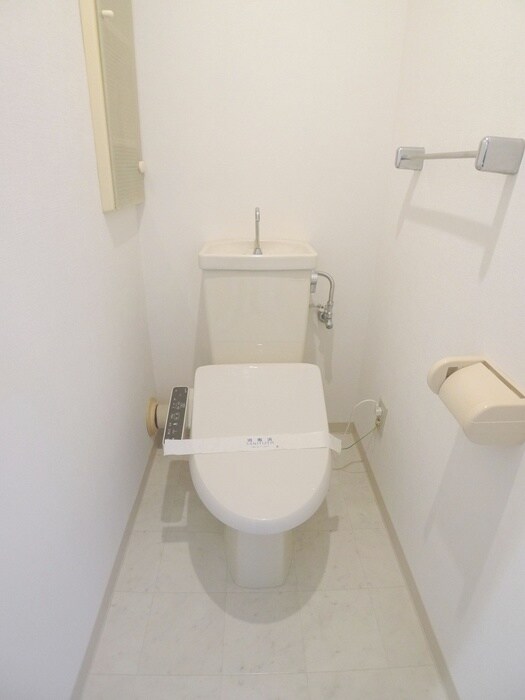 物件内観写真12　(トイレ)