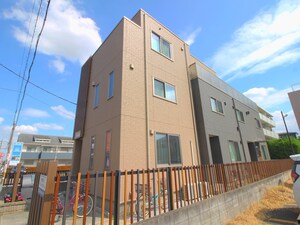 プラージュⅡ外観写真