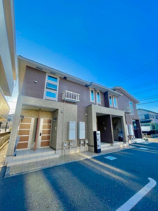 物件外観写真6　(エントランス部分)