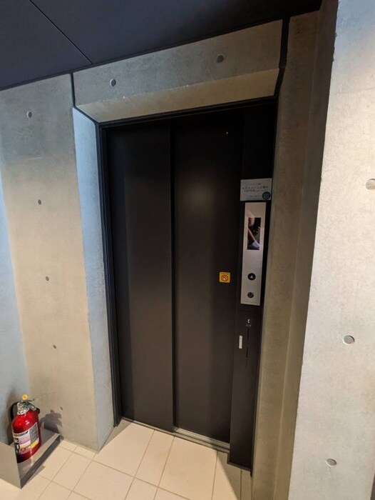 物件外観写真6　(建物設備)