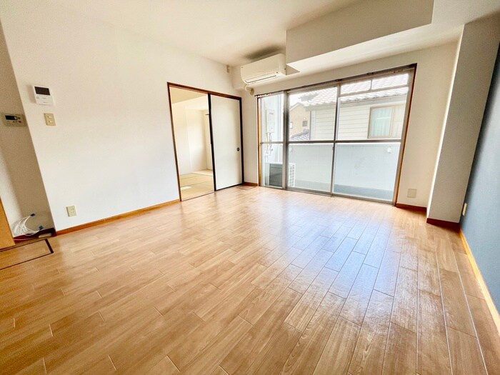 物件内観写真8　(居室)