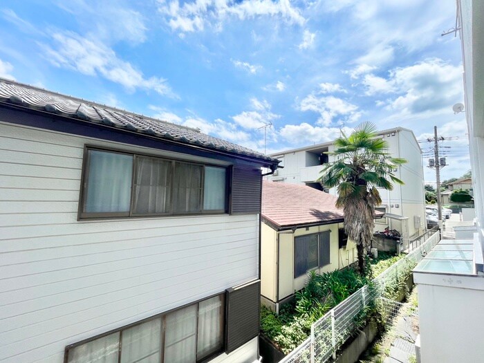 物件内観写真15　(室内からの展望)