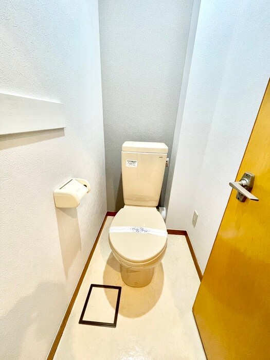 物件内観写真17　(トイレ)
