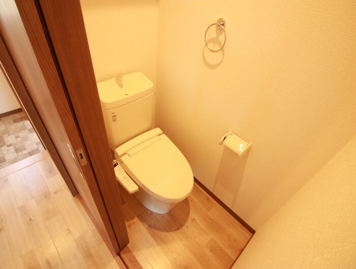 物件内観写真15　(トイレ)