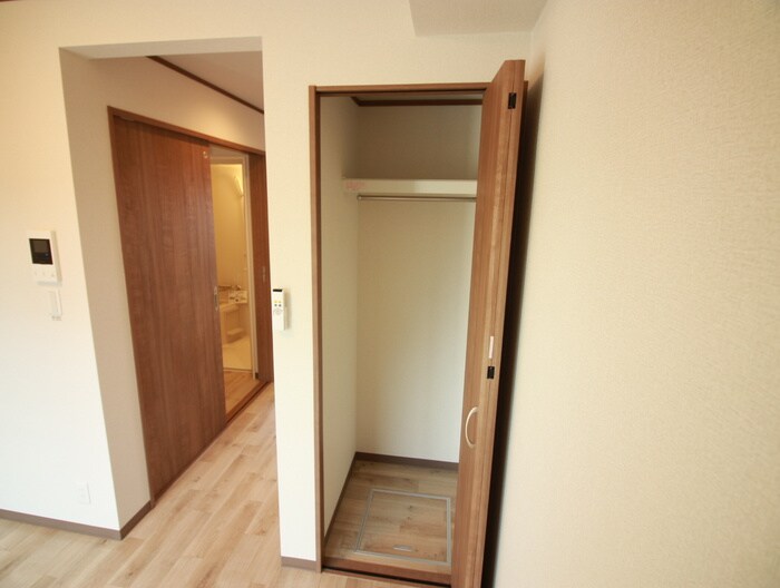 物件内観写真16　(収納)