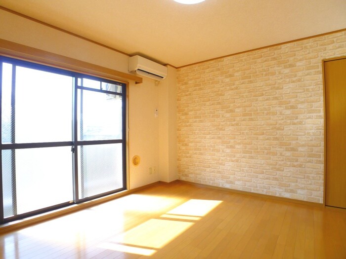 物件内観写真9　(室内からの展望)