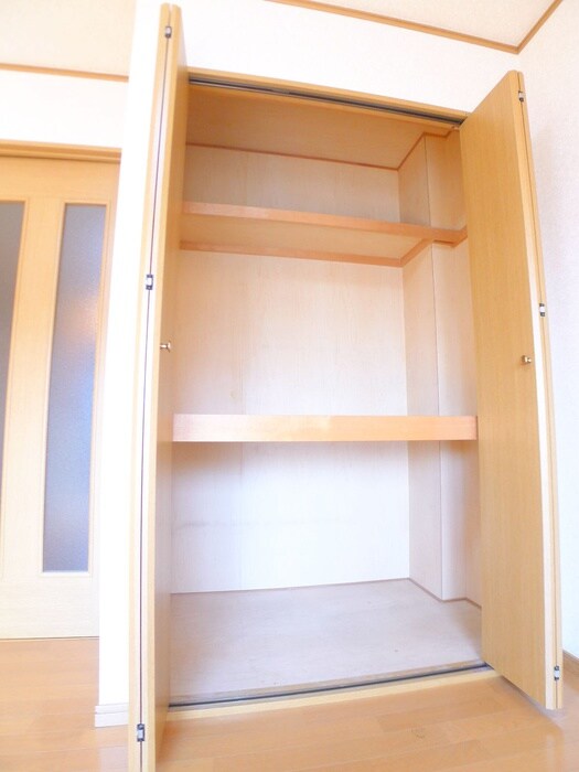 物件内観写真11　(収納)