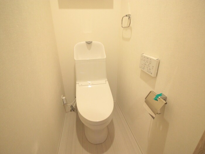 物件内観写真17　(トイレ)