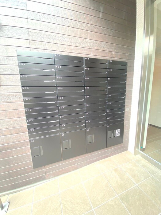 物件外観写真6　(建物設備)