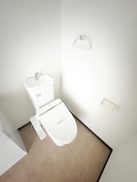 物件内観写真14　(トイレ)