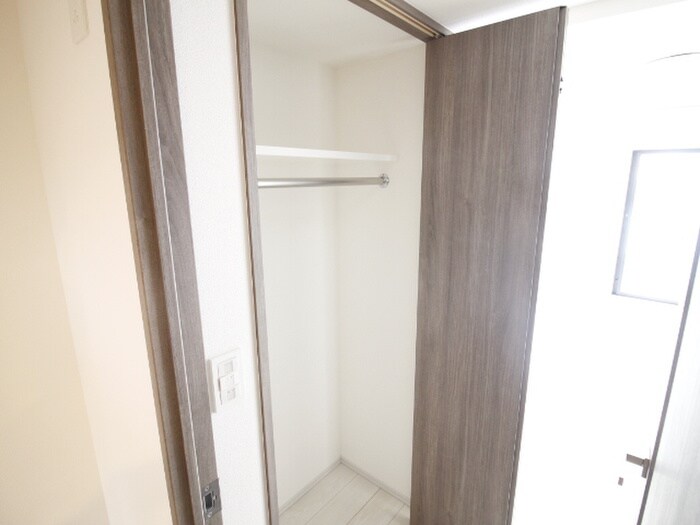 物件内観写真13　(収納)