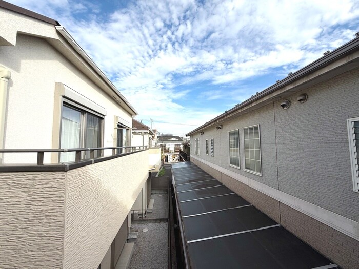 物件内観写真11　(室内からの展望)