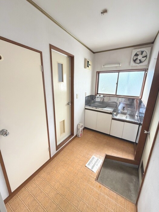 物件内観写真16　(廊下)