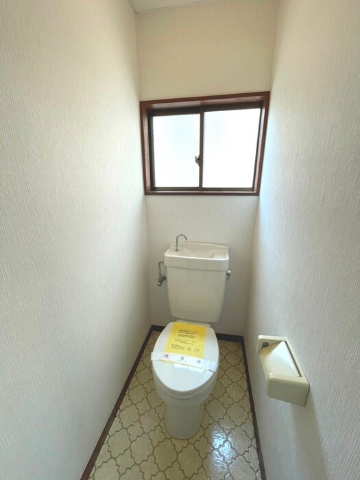 物件内観写真14　(トイレ)