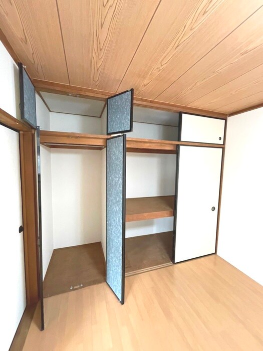 物件内観写真15　(収納)