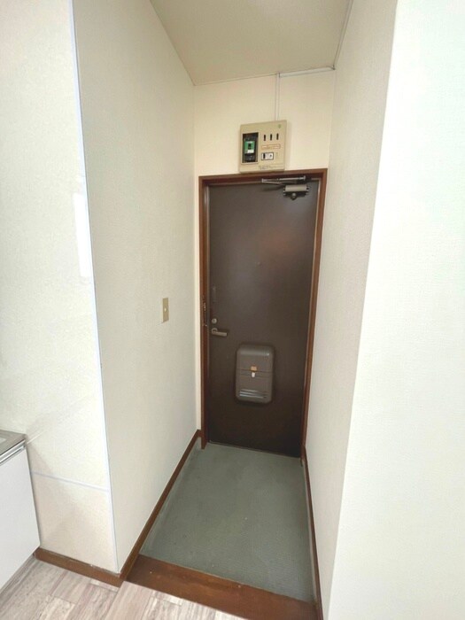 物件内観写真19　(玄関)