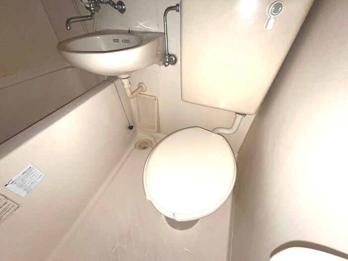 物件内観写真15　(トイレ)