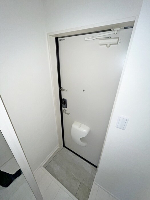 物件内観写真19　(玄関)