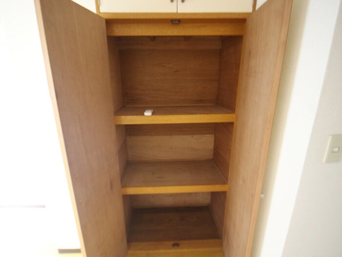 物件内観写真13　(収納)