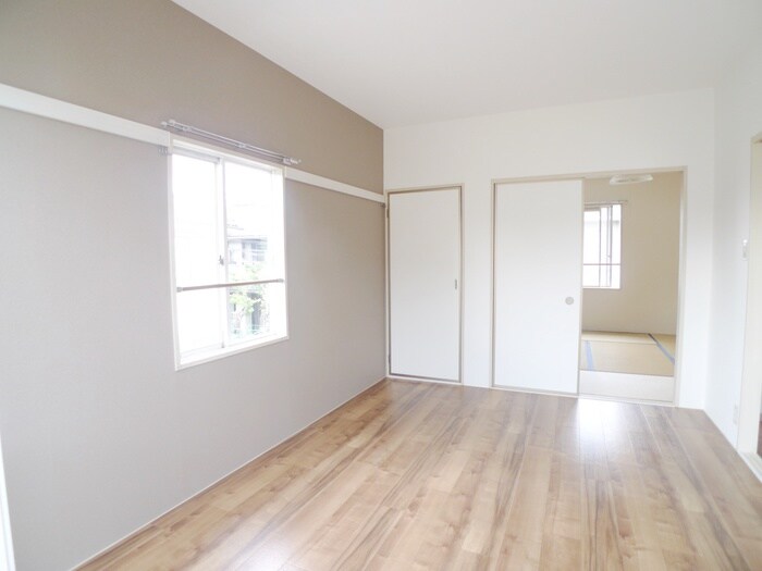 物件内観写真8　(居室)