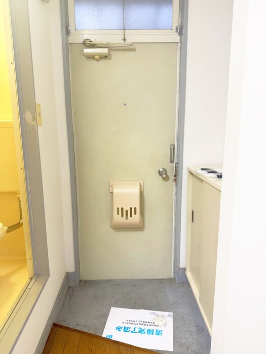 物件内観写真14　(玄関)