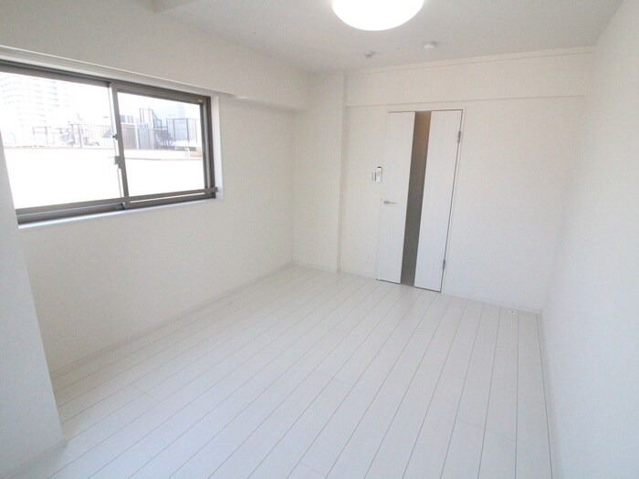 物件内観写真11　(居室)