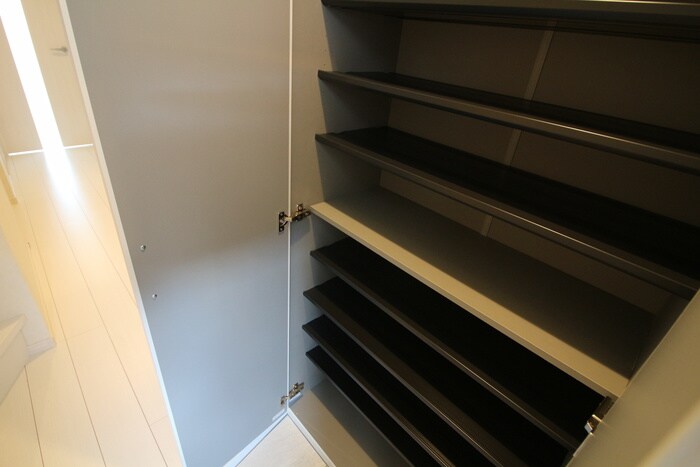 物件内観写真18　(靴箱)