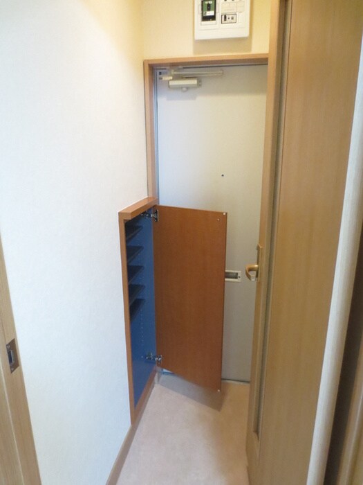 物件内観写真16　(廊下)