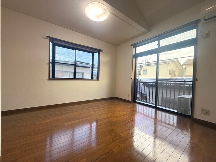 物件内観写真9　(居室)