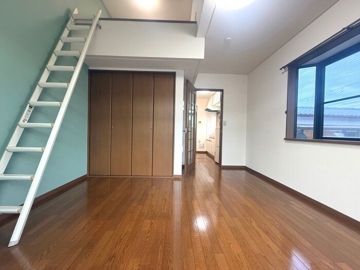 物件内観写真10　(居室)