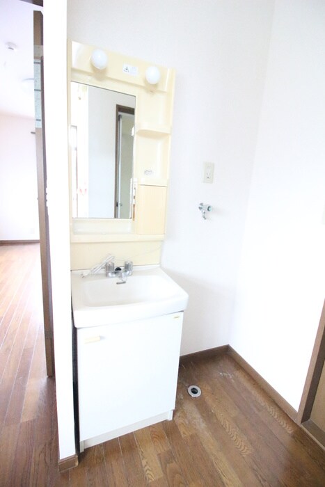 物件内観写真12　(洗面)