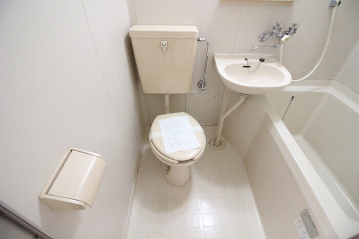 物件内観写真15　(トイレ)