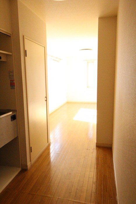 物件内観写真19　(廊下)