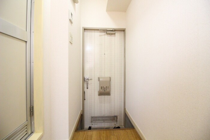 物件内観写真21　(玄関)