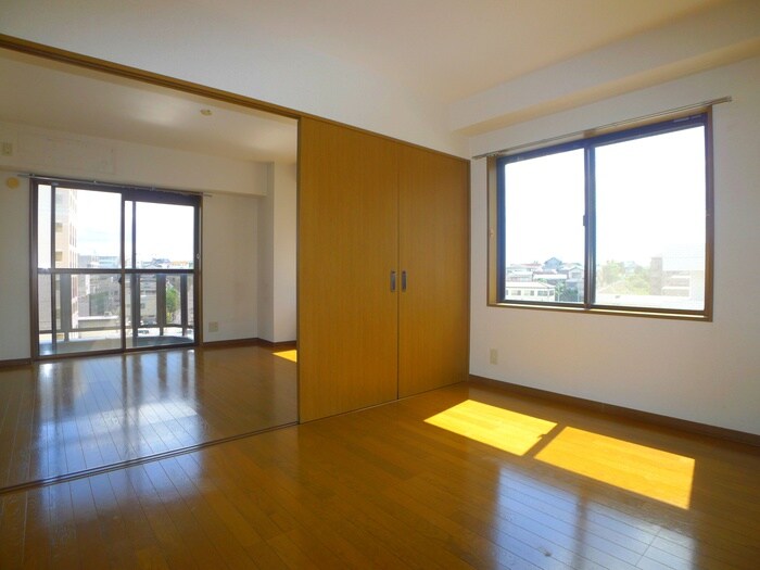 物件内観写真10　(居室)