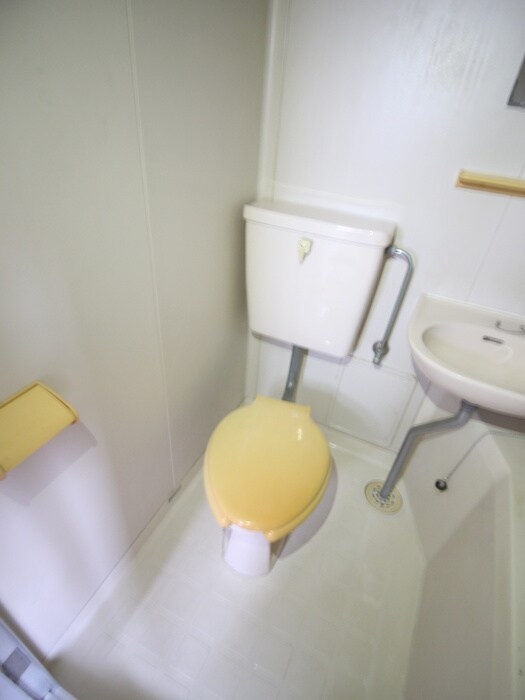 物件内観写真16　(トイレ)