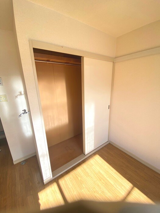 物件内観写真11　(収納)