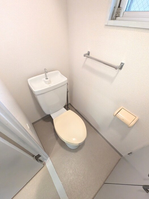 物件内観写真12　(トイレ)