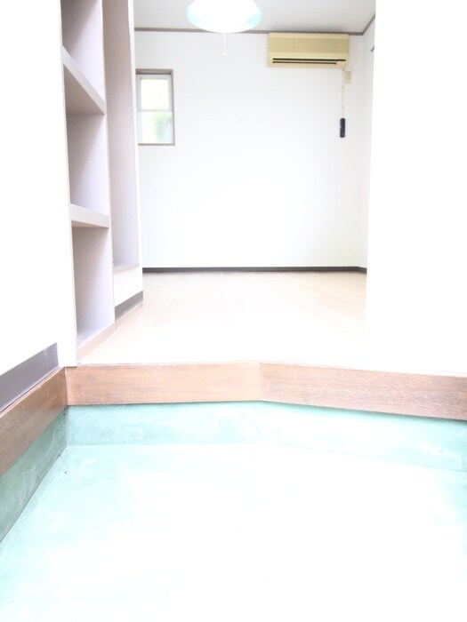 物件内観写真14　(玄関)