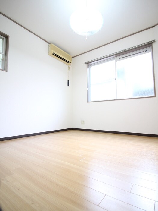 物件内観写真18　(居室)