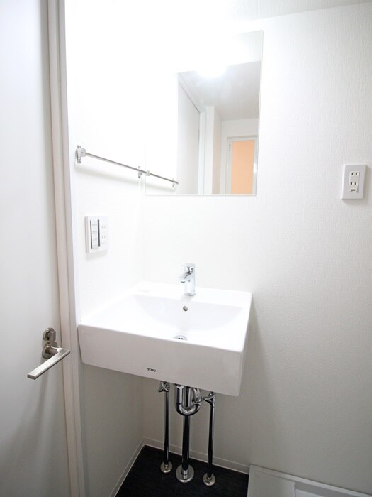 物件内観写真14　(洗面)