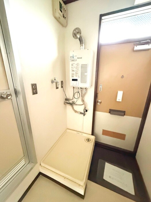 物件内観写真21　(洗濯機置場)