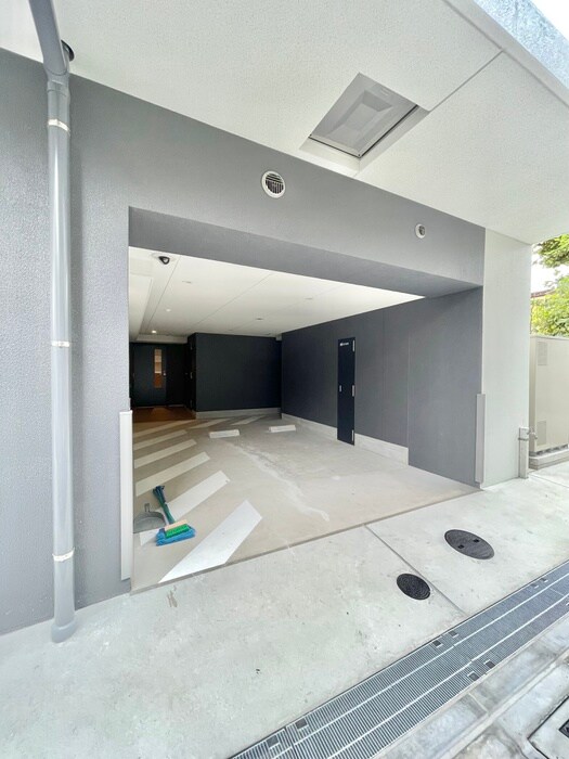 SYFORME NEXT MUKOJIMAの駐車場