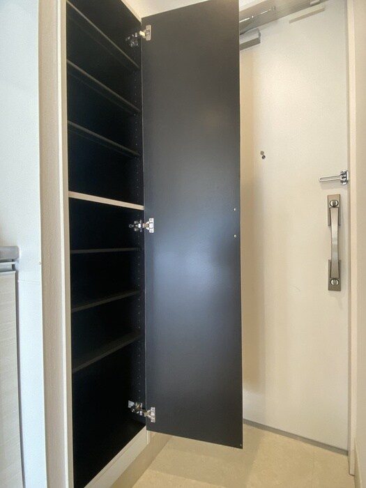 物件内観写真10　(靴箱)