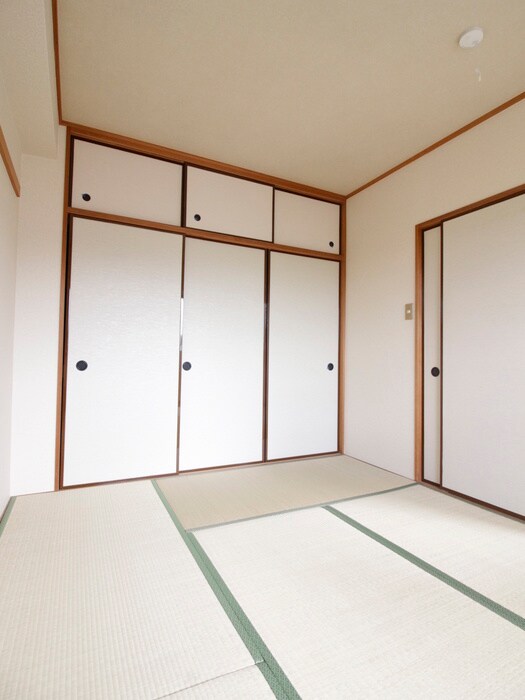 物件内観写真18　(居室)