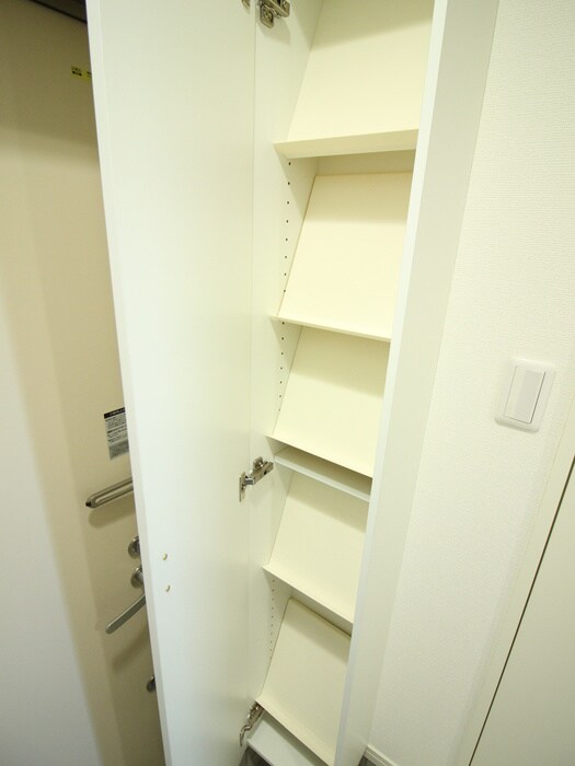 物件内観写真17　(靴箱)