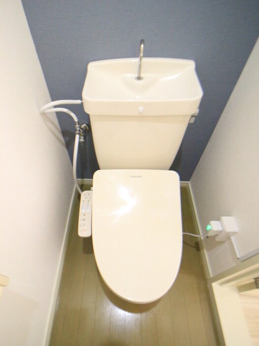 物件内観写真14　(トイレ)