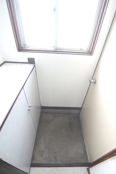 物件内観写真15　(玄関)