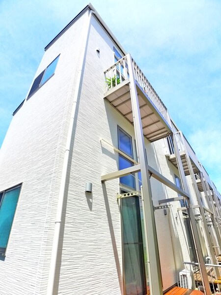 Ｍａｉｓｏｎ　ＦＬＥＵＲ外観写真